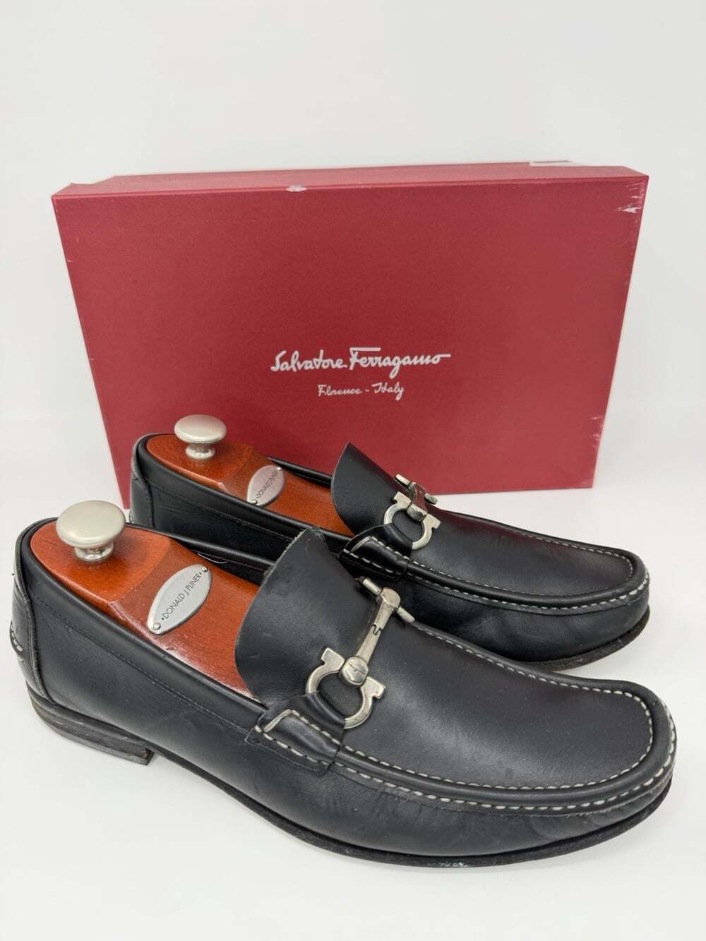 Salvatore Ferragamo Men’s Gancini Black Leather Loafers Shoes Size 9 D Italy
